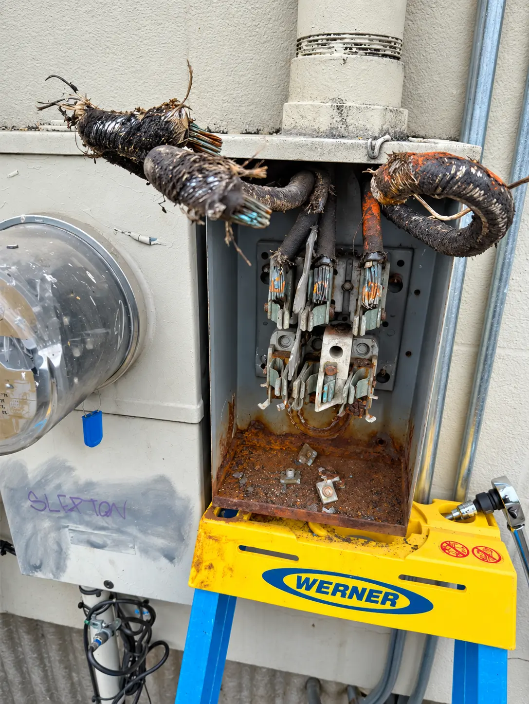 How Do You Know If You Need a Commercial Electrician